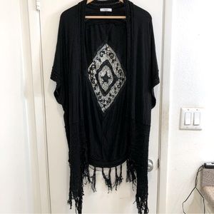 LEANA Paris Open Knit Crocheted Design Kimono Frilled Edges Black One Size.